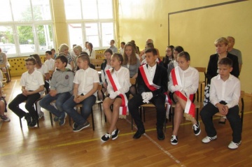 Sztandar dla szkolnej tradycji w Gosławicach