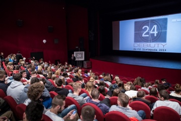 Rok 2014. Sala kinowa kina Centrum podczas Debiutów