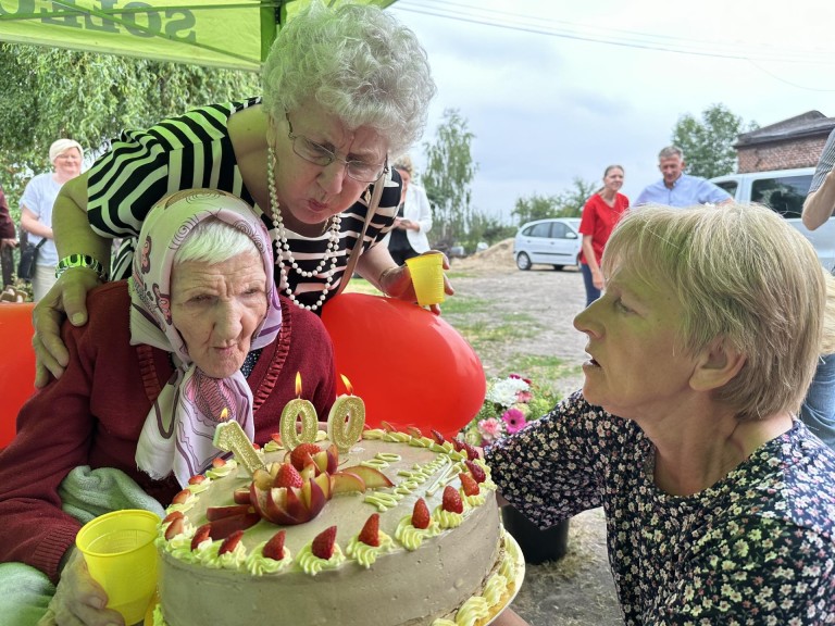 Urodziła aż 14 dzieci. Janina Mioducka świętuje setne urodziny!