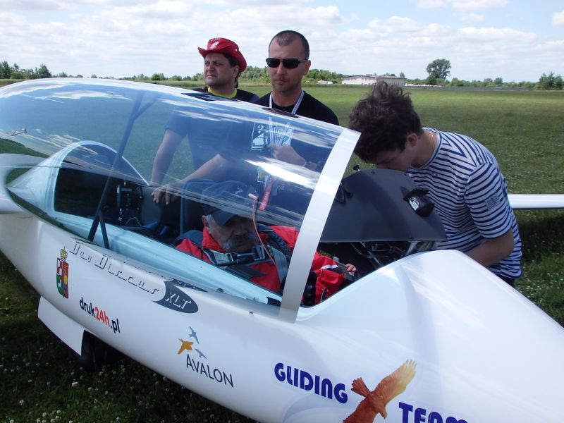 Podaj Dalej. Niepełnosprawni w szybowcach i paralotniach