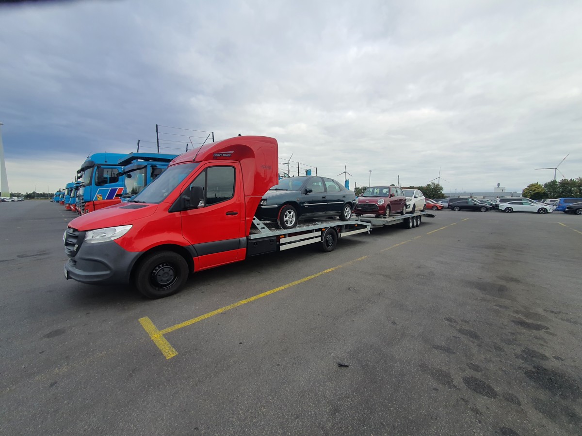 Auto-Holowanie Auto-Usługi Transport Pomoc Drogowa Laweta