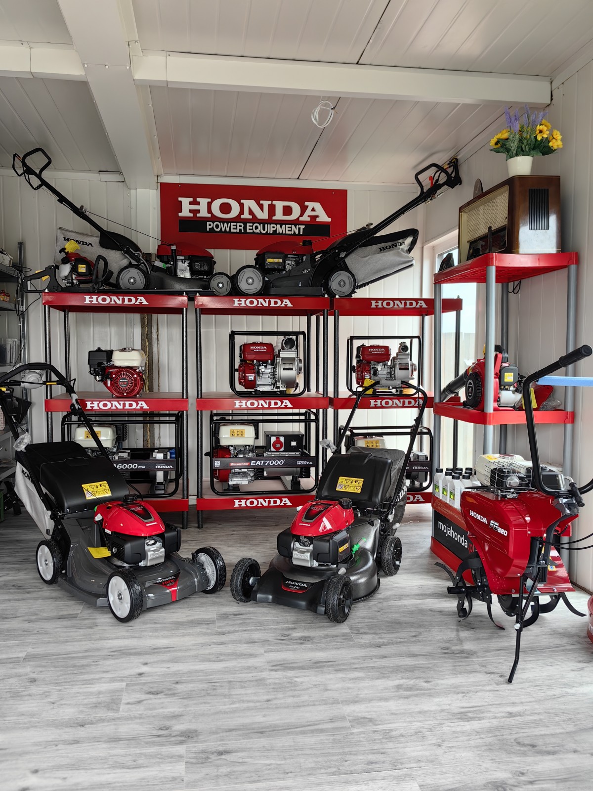 Sprzedaż ,serwis ,wypożyczalnia maszyn i urządzeń  firmy HONDA, MTD, CEDRUS i wielu innych .