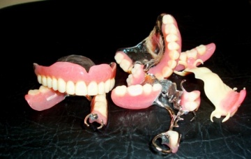 Mag-Dent TECHNIK DENTYSTYCZNY (EKSPRESOWA NAPRAWA PROTEZ)