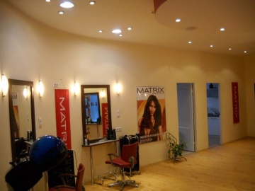 YA SE VE Salon Fryzjersko - kosmetyczny