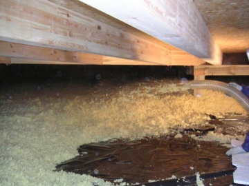 Wdmuchiwane docieplenia stropodach&oacute;w ścian i skos&oacute;w poddaszy