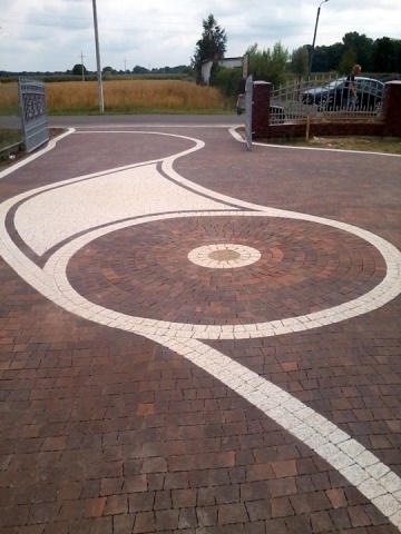 DECO BRUK-BRUKARSTWO-UKŁADANIE KOSTKI BRUKOWEJ