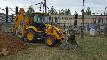 USŁUGI KOPARKO ŁADOWARKĄ JCB 3CX Dariusz Markowski