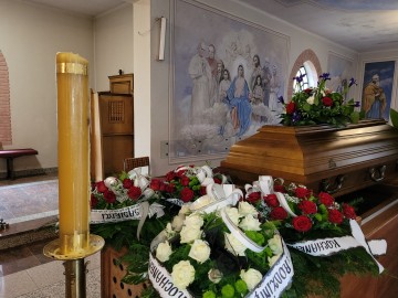 Zakład Pogrzebowy Kosmowski Turek - Profesjonalne Usługi Pogrzebowe w Turku