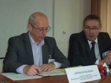 Poszukiwania dyrektora