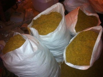 Nielegalna fabryka tytoniu