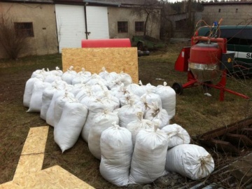 Nielegalna fabryka tytoniu