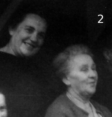 Czarna Mańka pod dębami