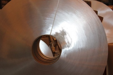 Aluminiowe inwestycje. Huta się rozwija