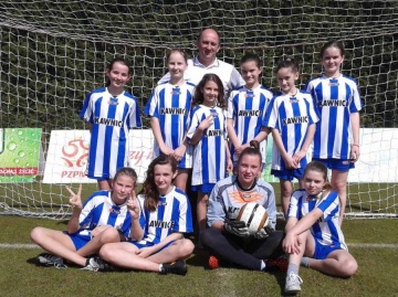 Piłkarki z Kawnic zagrają na Stadionie Narodowym