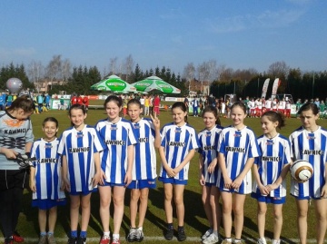 Piłkarki z Kawnic zagrają na Stadionie Narodowym