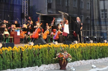 Muzyka ukraińskich twórców zabrzmiała na żywo w Koninie
