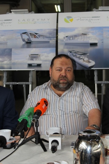 Jeszcze w tym roku popłyniemy... tramwajem âPociejewoâ