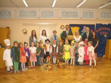 Plon niesiemy, plon. Przedszkolaki miały swoje dożynki