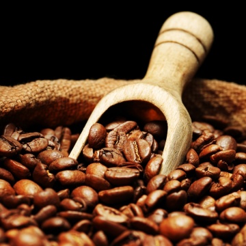 Wszystkie ânajâ o kawie - kto pije i kto produkuje jej najwięcej, a także kiedy działa najlepiej