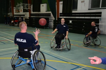 Policjanci rozegrają mecz z koszykarzami na wózkach inwalidzkich