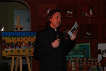 Wyjątkowa wystawa w KDK. Ksiądz Śmigiel i jego pasja