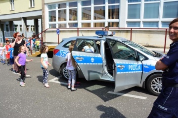Dzieci z wizytą u policjantów. Drzwi Otwarte po raz trzeci