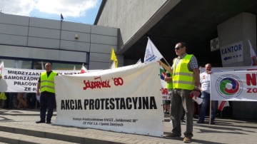 Energetycy pikietują w centrum Konina w obronie miejsc pracy