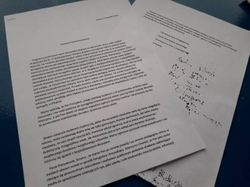 Społeczność Gimnazjum nr 6 murem za dyrektor Ludmiłą Woźniak