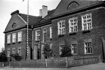 Po dwóch latach wystąpiła do sądu o uznanie męża za zmarłego