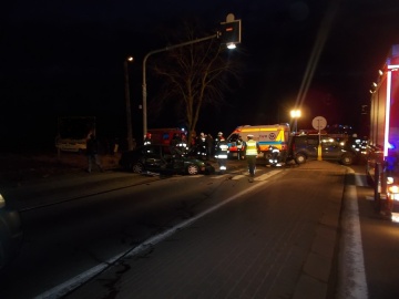 Zderzenie dwóch samochodów w Kraśnicy. Jedna osoba została ranna