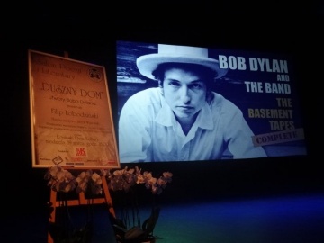 Piosenki z ważkim tekstem, czyli Bob Dylan w salonie poezji
