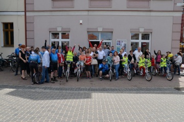 Rowery trójkołowe od fundacji dla dzieci niepełnosprawnych