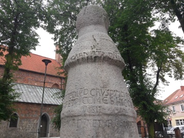 Konin. Słup Drogowy monitorowany. Zmieni się też jego otoczenie