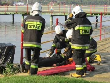 Strażacy ochotnicy ćwiczyli w ośrodku wypoczynkowym w Gosławicach