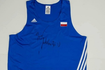 Szlachetna Paczka. Wylicytuj trykot z podpisem Lewandowskiego!