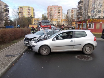 Konin. Wypadek na ulicy Wieniawskiego. Jedna osoba poszkodowana