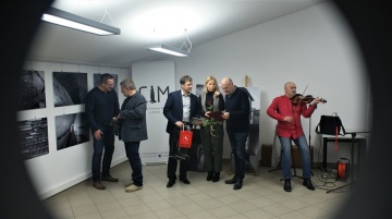 Jerzy Sznajder o starówce. Spacer po miejscach z dzieciństwa