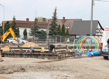 Trwa budowa wodnego placu zabaw w Turku. Gotowy na wakacje