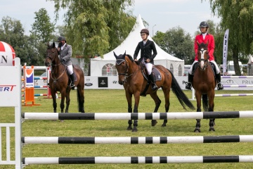 Grene Cup 2018. Jeździeckie zmagania na błoniach rozpoczęte