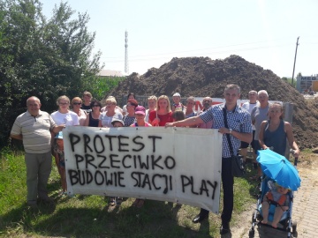 Konin. Protest w Laskówcu. Nie chcą masztu telefonii komórkowej