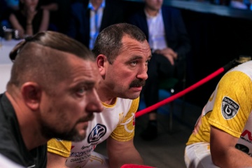 1541820440-4e6j1r-b_6_.jpg