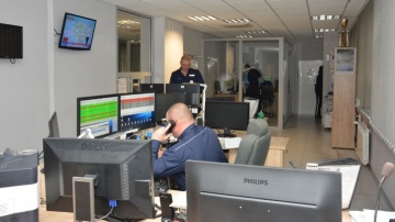 Dzwoniąc na policję, telefon odbierze dyżurny CPR w Poznaniu