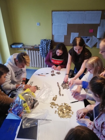 Konin. Uczniowie SP10  pomogli małej Mai w walce o zdrowie