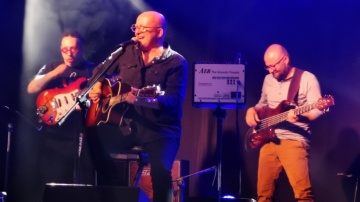 Występ barda Piotra Bukartyka  spektakularnie zakończył rocznicę