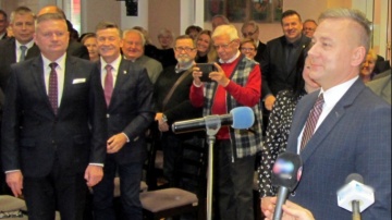 Nowicki zawinił, a Korytkowskiego powiesili, czyli o referendum