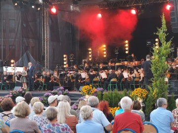 XI Koncert Świętojański na placu Wolności z pokazem laserowym