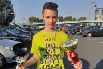 Podwójne Mistrzostwo Polski Juniorów dla szachisty UKS Smecz!