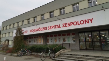 Konin. Ortopedia działa bez zakłóceń. Lekarze podpisali aneksy