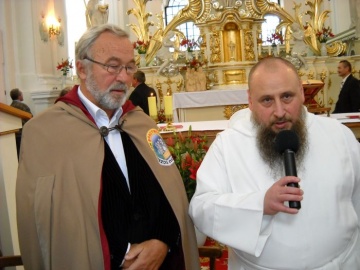 Pustelnicy obradują