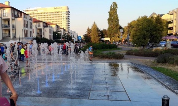 Mniej samochodów i więcej zieleni. Rynek w Koninie dla ludzi